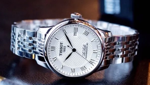 天梭手表的皮表带发黑会造成什么危害？