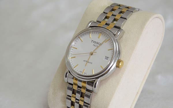 天梭手表机芯里面有划痕解决办法 天梭手表机芯里面有划痕解决办法