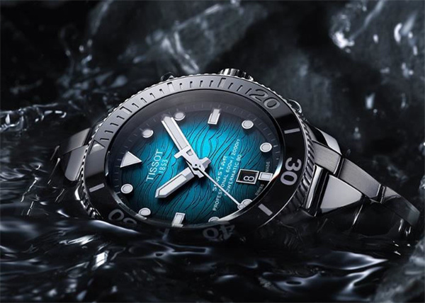 天梭宇宙表怎么调年